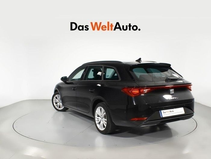 Negro Usado 2024 Seat Leon ST Style Familiar | 23.900 € (Precio justo) - Imagen 1/4