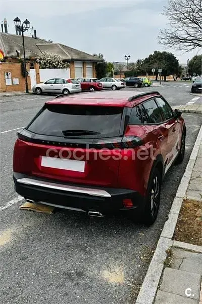 Usado Peugeot 2008 Allure 130 CV (95 kW) 2021 Rojo SUV