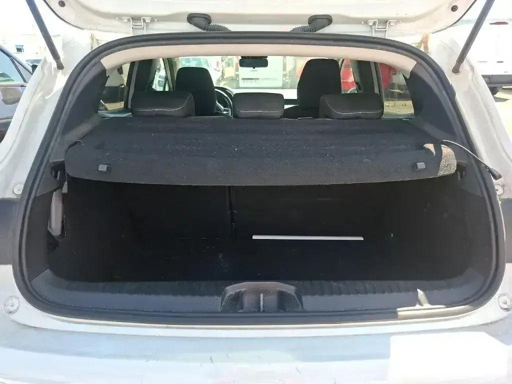 Usado Renault Clio Evolution 145 CV (106 kW) 2023 Blanco Utilitario