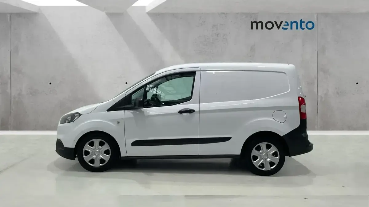 Usado Ford Transit Trend 102 CV (75 kW) 2021 Blanco Van