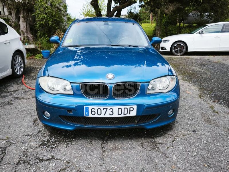 Azul Usado 2004 BMW 118 Utilitario | 6000 € (Un poco caro) - Imagen 1/4