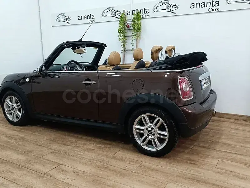 Usado Mini One Cabriolet 98 CV (72 kW) 2011 Marrón Descapotable