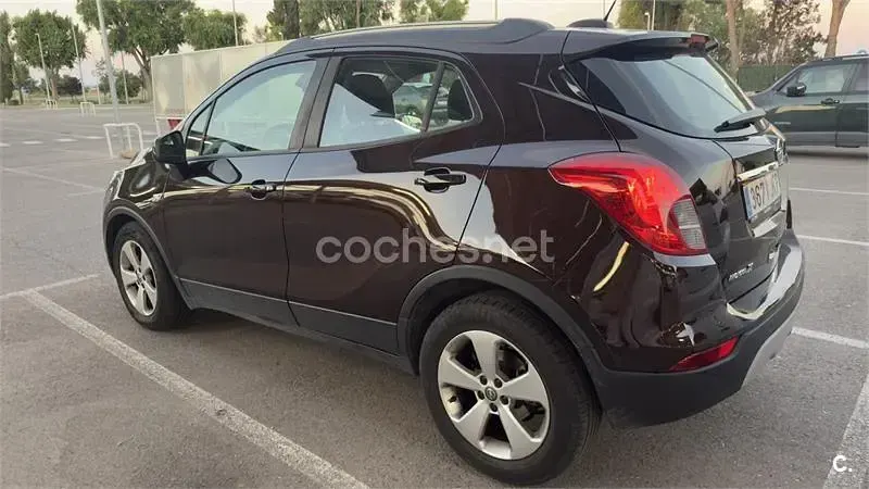 Usado Opel Mokka X Selective 140 CV (102 kW) 2016 Marrón SUV