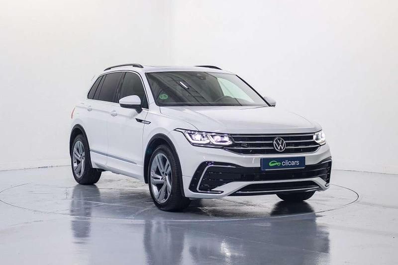 Usado VW Tiguan R-line 150 CV (110 kW) 2021 Gris SUV