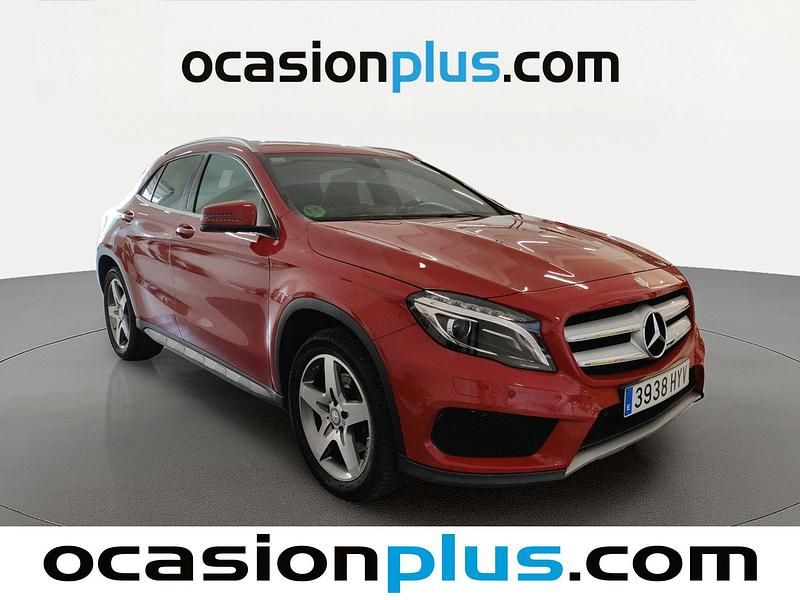 Usado Mercedes GLA220 Urban 170 CV (125 kW) 2014 Rojo SUV
