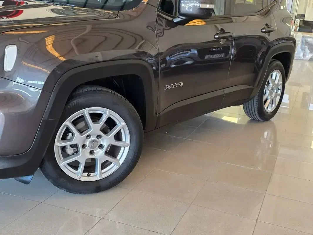 Usado Jeep Renegade Longitude 120 CV (88 kW) 2021 Gris SUV