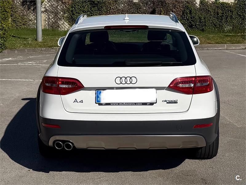 Usado Audi A4 Allroad Advanced 190 CV (139 kW) 2015 Blanco Familiar
