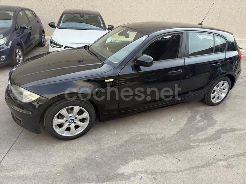 Negro Usado 2011 BMW 116 Sport Line Utilitario | 8700 € (Super precio) - Imagen 1/4