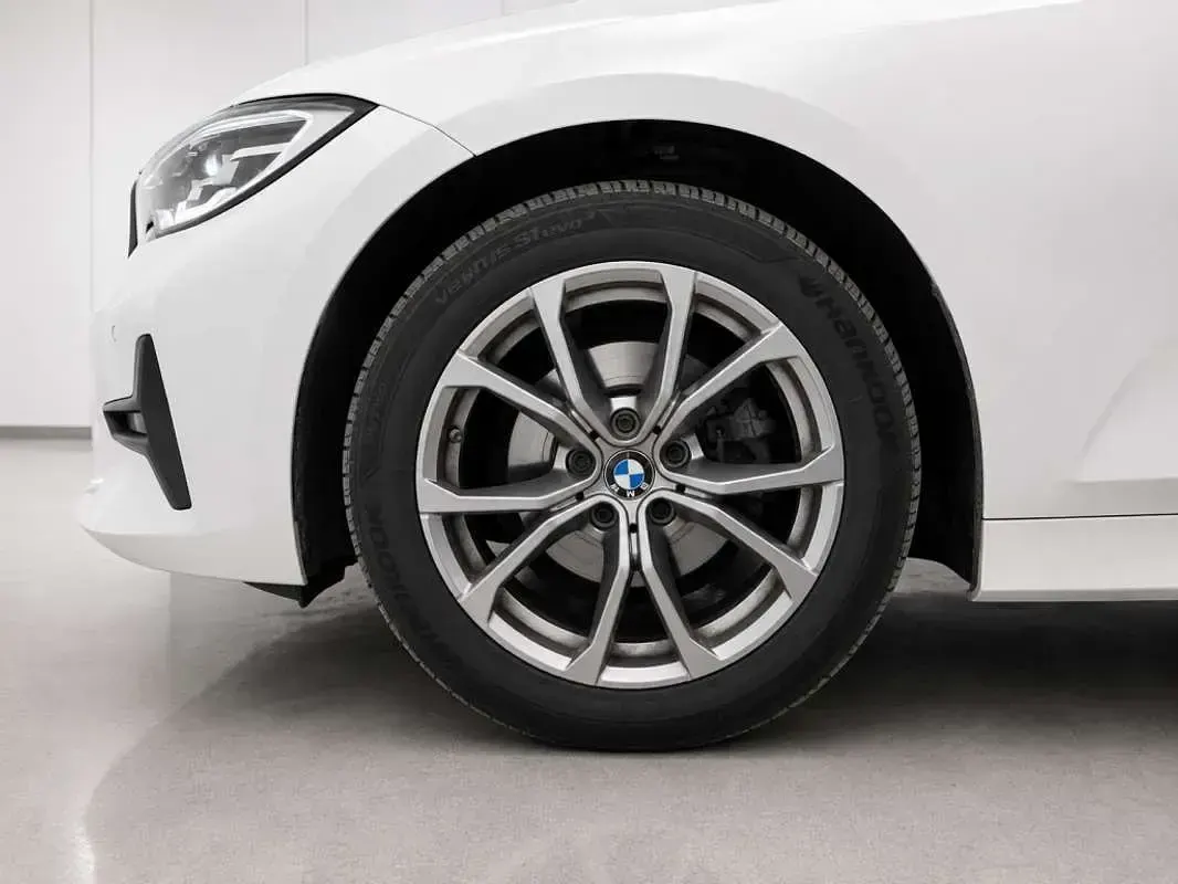 Usado BMW 318 156 CV (114 kW) 2020 Blanco Berlina