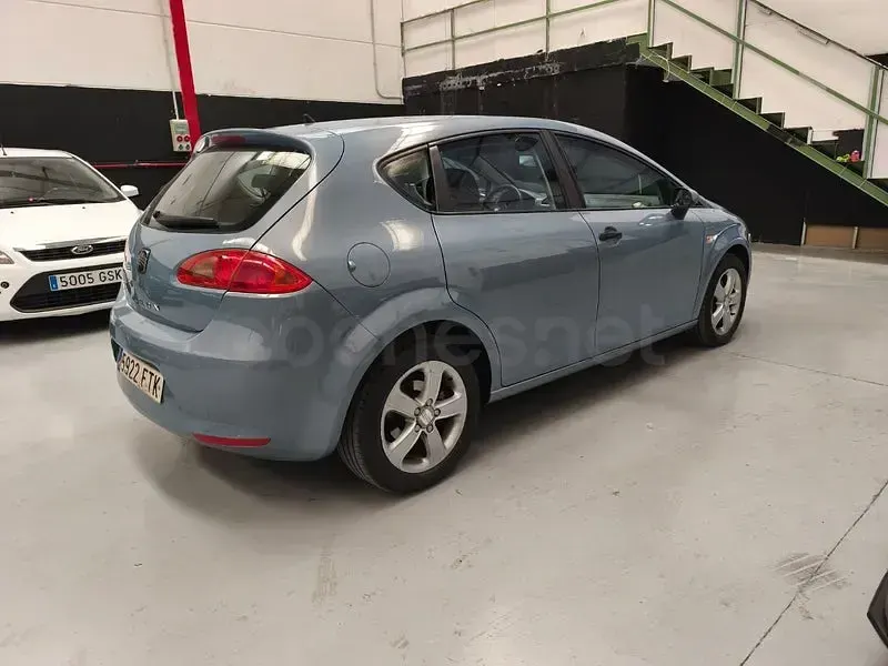 Usado Seat Leon Reference 102 CV (75 kW) 2007 Azul Utilitario