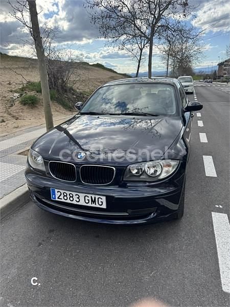 Usado BMW 116 122 CV (89 kW) 2009 Negro Utilitario
