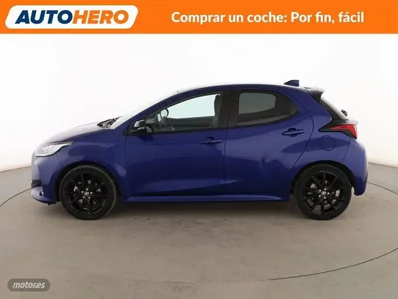 Usado Toyota Yaris Hybrid Style 116 CV (85 kW) 2022 Azul Berlina
