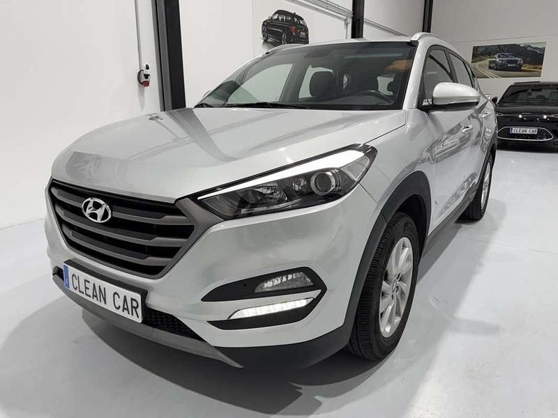 Plateado Usado 2018 Hyundai Tucson GO! SUV | 14.990 € (Buen precio) - Imagen 1/4