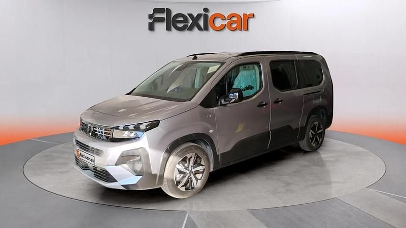 Usado Peugeot Rifter GTi 131 CV (96 kW) 2025 Gris Monovolumen