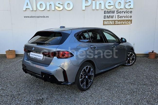 Usado BMW 120 Comfort Edition 190 CV (139 kW) 2024 Gris / plata Utilitario