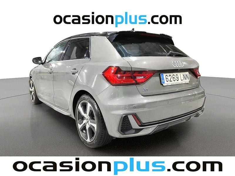 Usado Audi A1 Sportback S-Line 110 CV (80 kW) 2021 Gris Utilitario