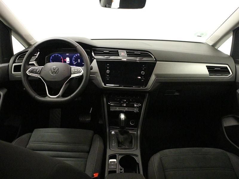 Usado VW Touran 150 CV (110 kW) 2025 Azul Monovolumen