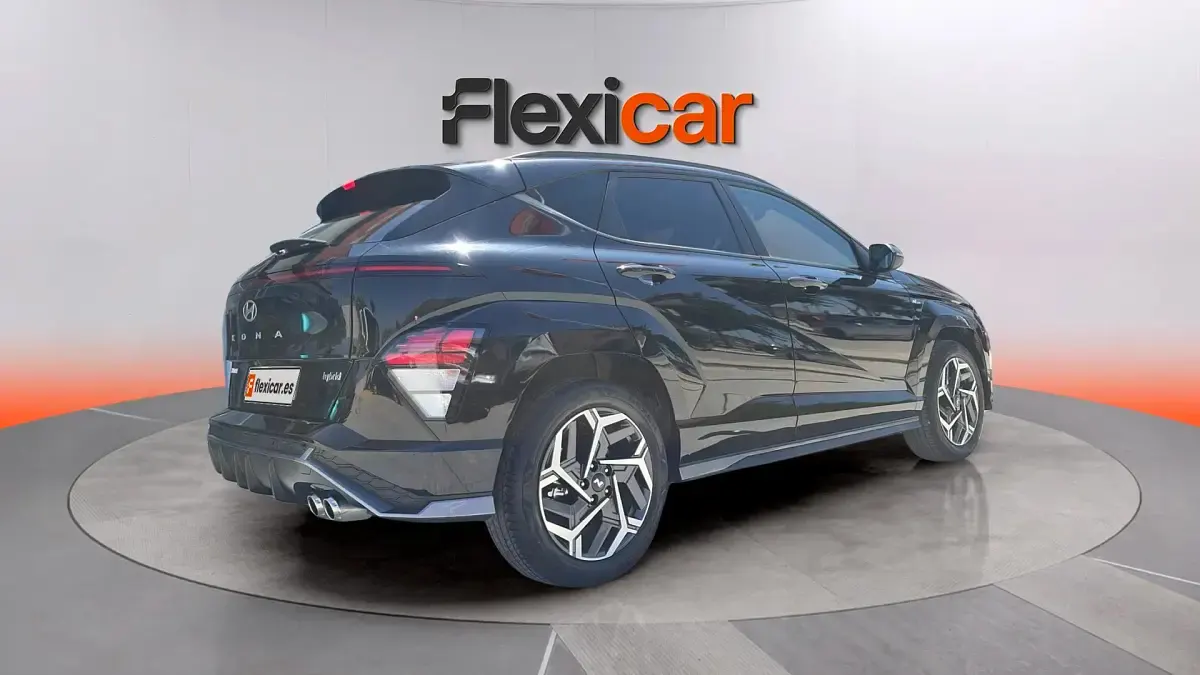 Usado Hyundai Kona N Line 120 CV (88 kW) 2023 Negro SUV