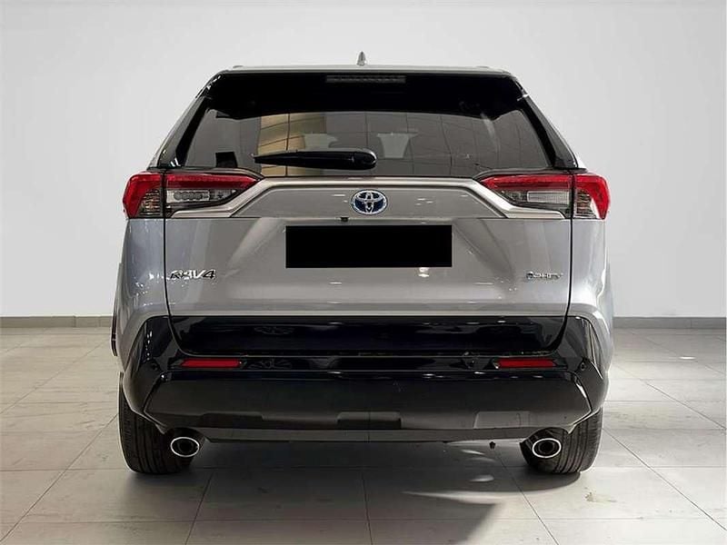 Usado Toyota RAV4 Hybrid Advance 306 CV (225 kW) 2025 Plata luna SUV