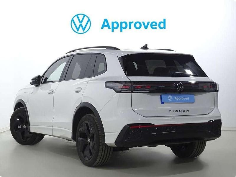 Usado VW Tiguan R-line 204 CV (150 kW) 2025 Blanco SUV