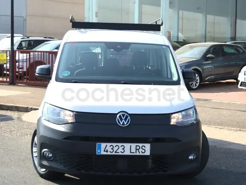 Usado VW Caddy 122 CV (89 kW) 2021 Blanco Monovolumen