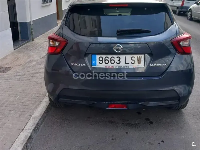 Usado Nissan Micra 92 CV (67 kW) 2021 Gris / plata Utilitario