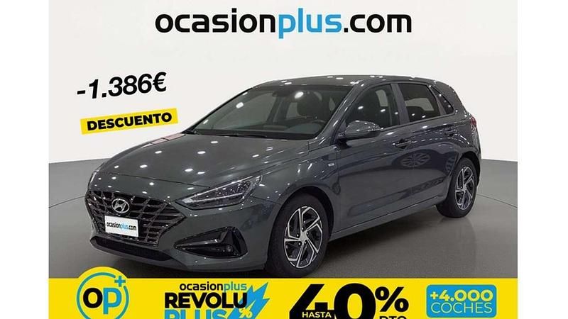 Usado Hyundai i30 120 CV (88 kW) 2022 Gris Utilitario