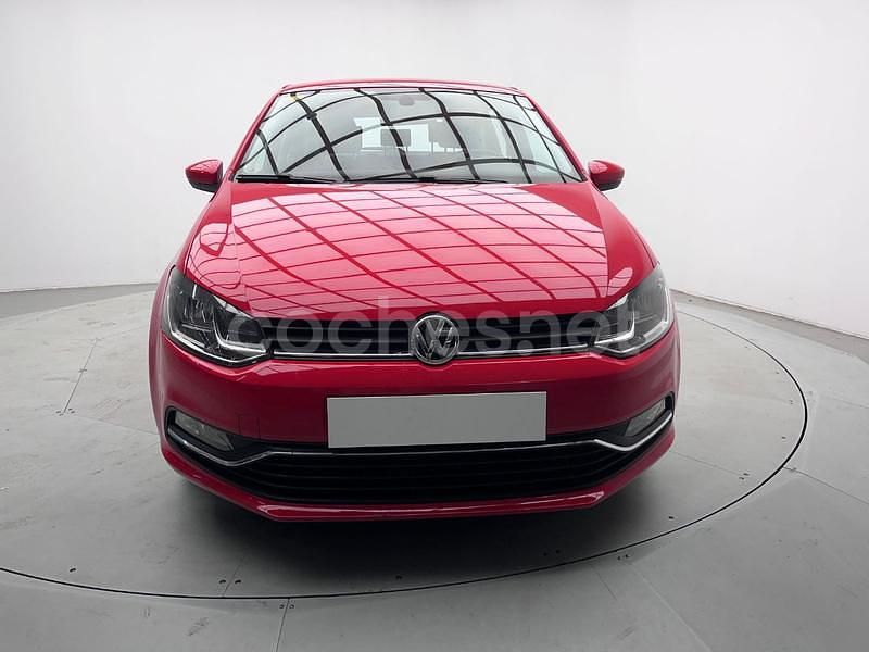 Usado VW Polo Advance 90 CV (66 kW) 2016 Rojo Berlina