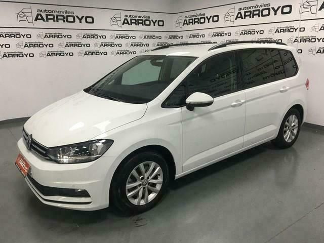 Blanco Usado 2017 VW Touran Advance Monovolumen | 22.990 € (Caro) - Imagen 1/4