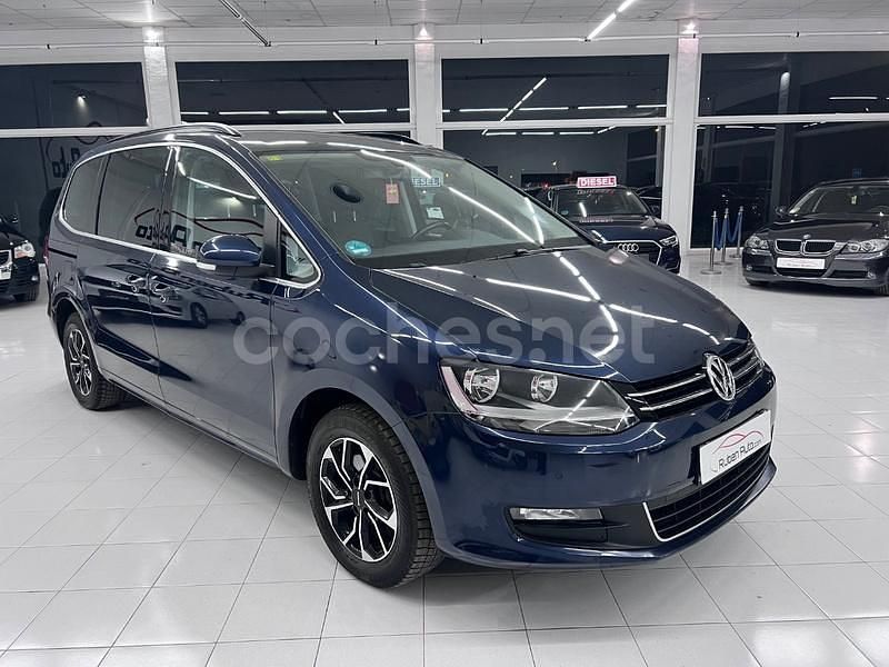 Usado VW Sharan Edition 140 CV (102 kW) 2013 Azul Monovolumen