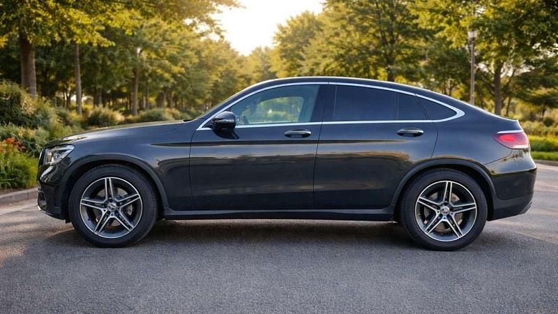 Usado Mercedes GLC220 194 CV (142 kW) 2022 Gris Coupe
