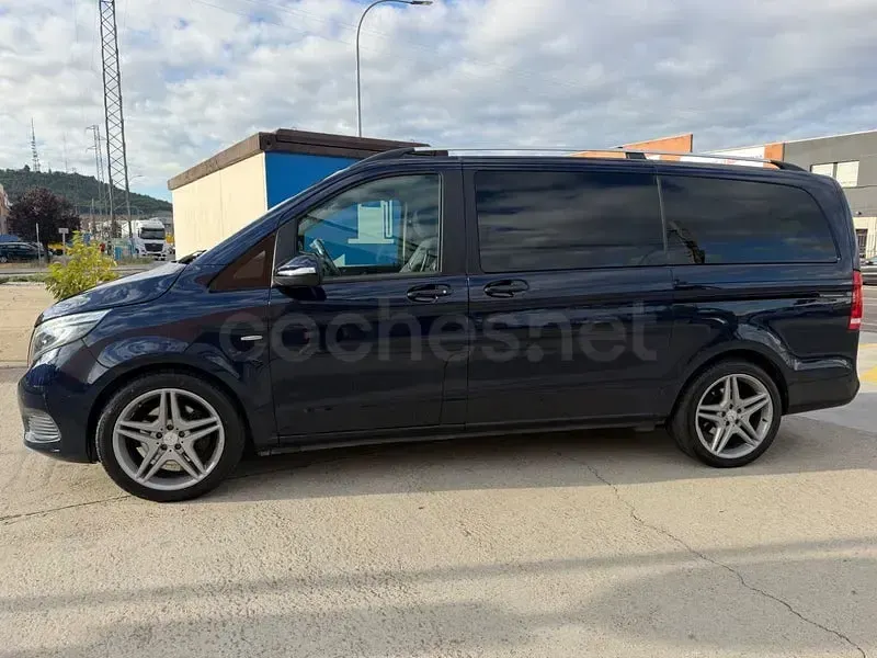 Usado Mercedes V220 Avantgarde 163 CV (119 kW) 2015 Azul Monovolumen