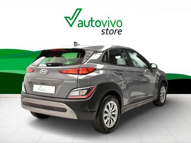 Usado Hyundai Kona 120 CV (88 kW) 2022 Gris SUV