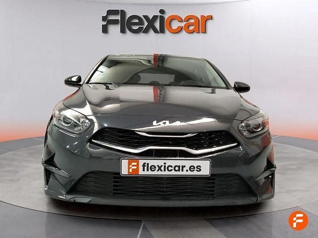 Usado Kia Ceed 100 CV (73 kW) 2023 Gris Utilitario
