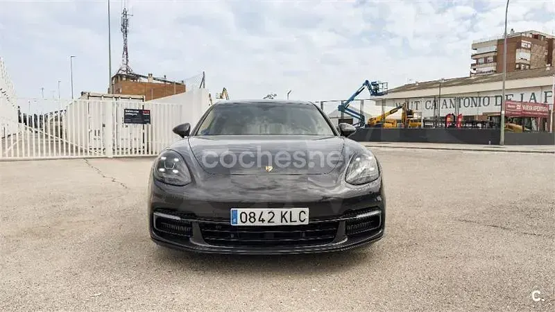Usado Porsche Panamera 4 462 CV (339 kW) 2018 Gris / plata Utilitario