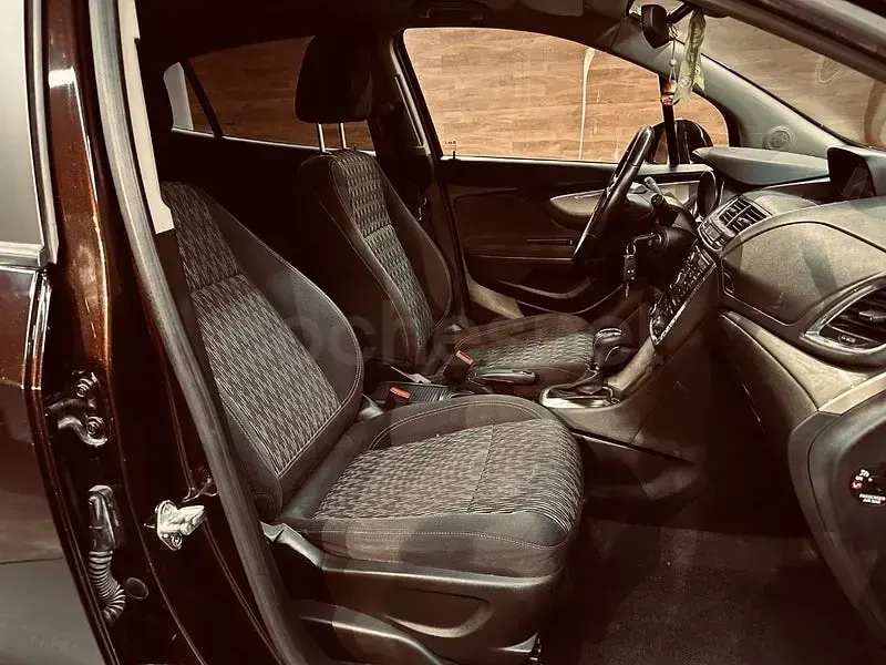 Usado Opel Mokka Selective 136 CV (100 kW) 2015 Negro SUV