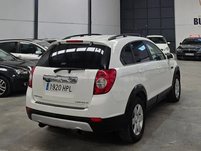 Usado Chevrolet Captiva LT 163 CV (119 kW) 2013 Blanco SUV