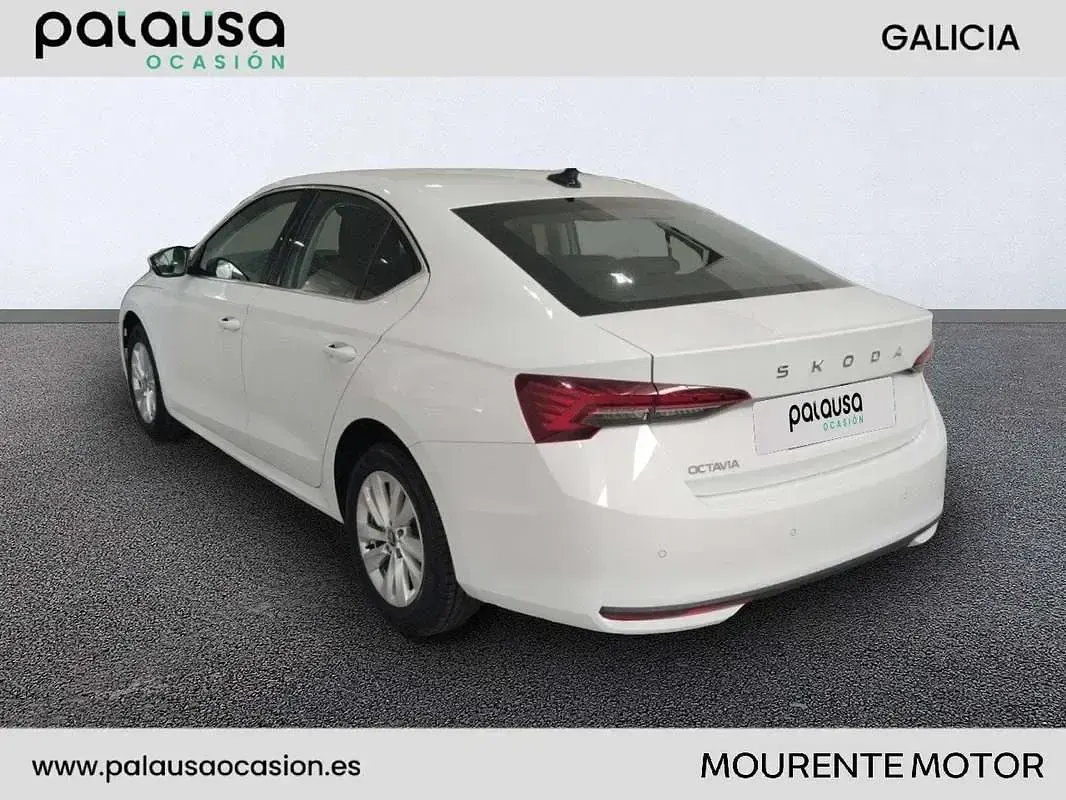 Usado Skoda Octavia Selection 150 CV (110 kW) 2025 Blanco Utilitario