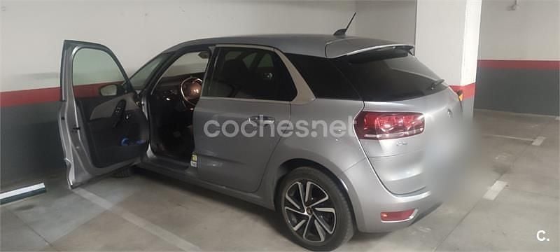 Usado Citroën C4 Picasso Rip Curl 130 CV (95 kW) 2018 Gris / plata Monovolumen
