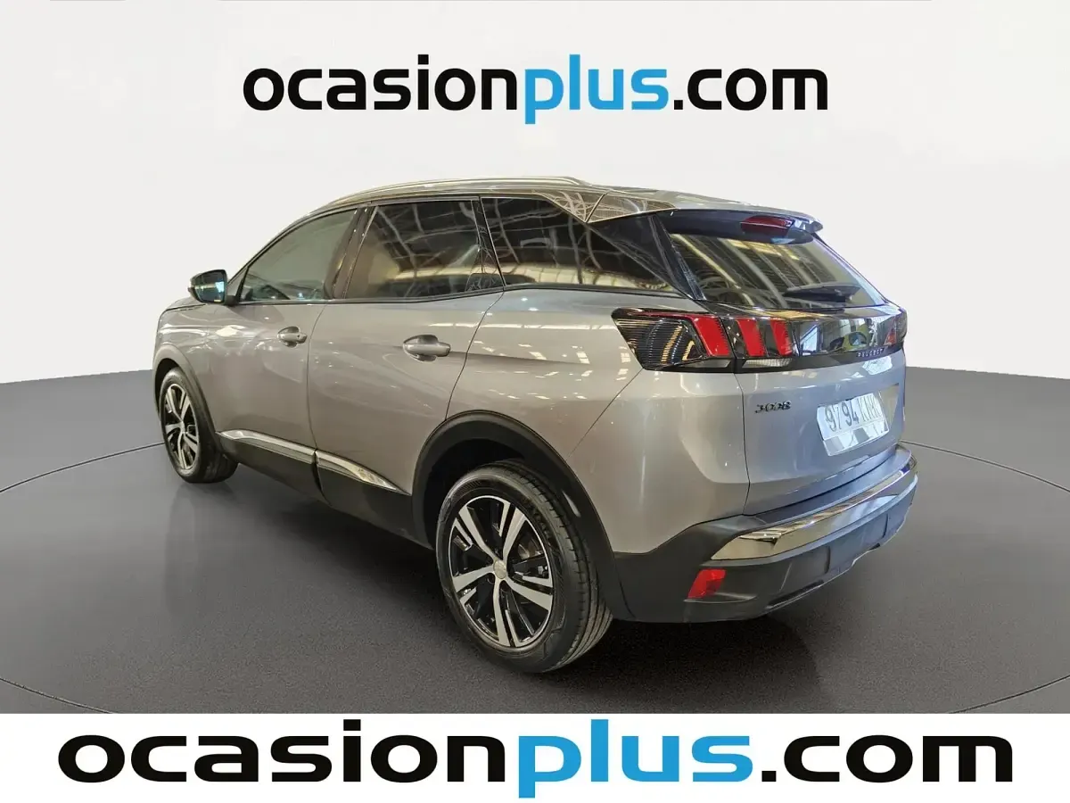 Usado Peugeot 3008 Allure 131 CV (96 kW) 2018 Gris SUV