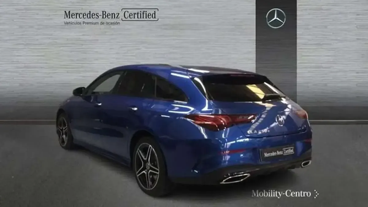 Usado Mercedes CLA250e 218 CV (160 kW) 2024 Azul Coupe