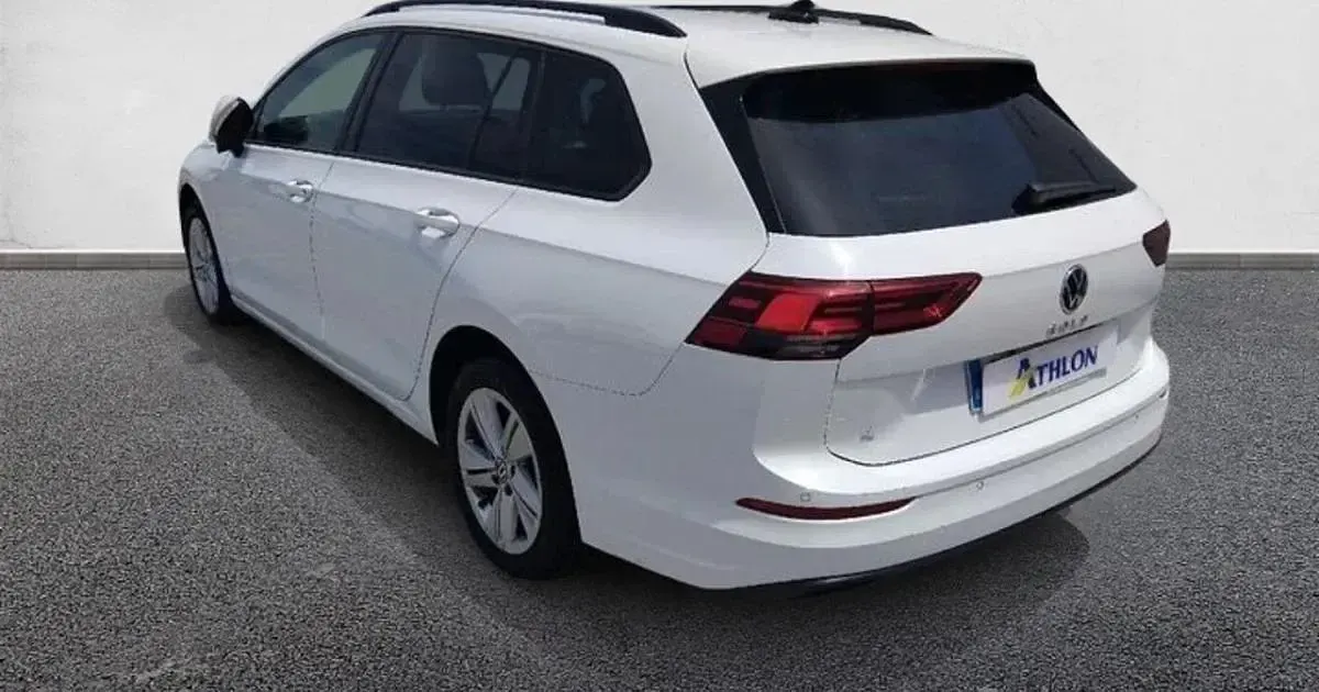 Usado VW Golf VIII Life 115 CV (84 kW) 2022 Familiar