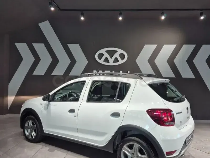 Usado Dacia Sandero Essentiel 95 CV (69 kW) 2020 Blanco Berlina