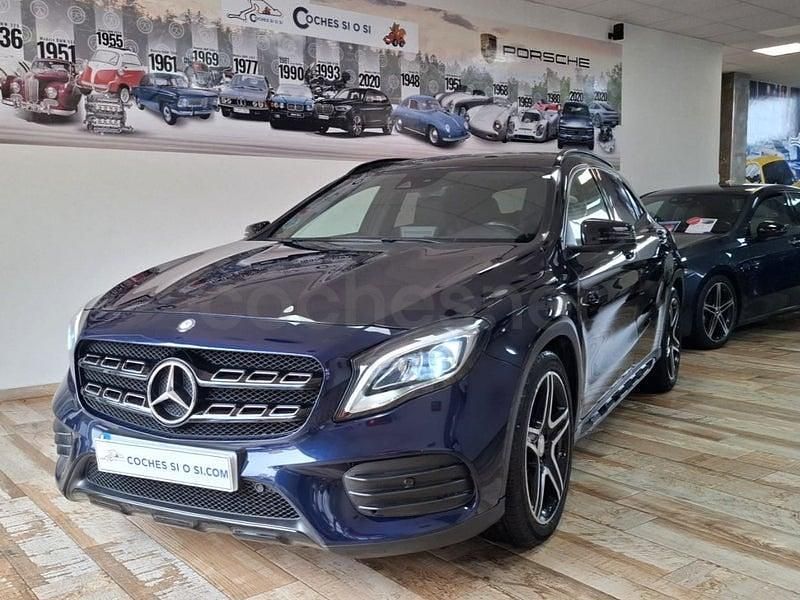 Usado Mercedes GLA200 AMG line 136 CV (100 kW) 2017 Azul SUV