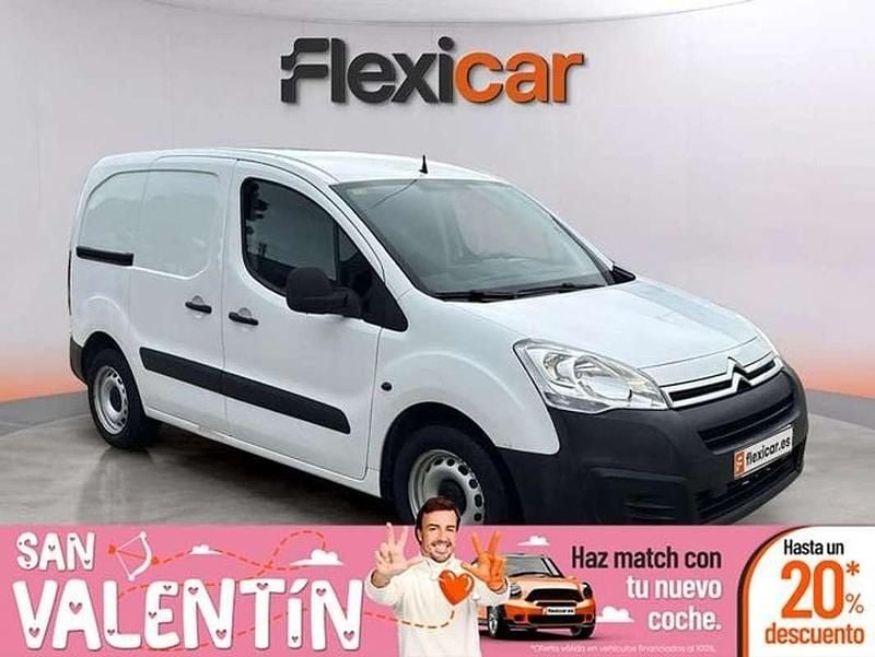 Usado Citroën Berlingo Live 75 CV (55 kW) 2018 Blanco Monovolumen