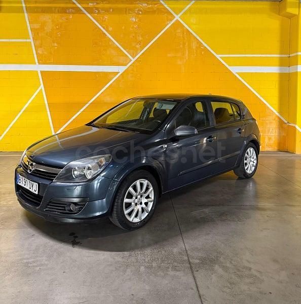 Usado Opel Astra Enjoy 105 CV (77 kW) 2006 Gris / plata Berlina