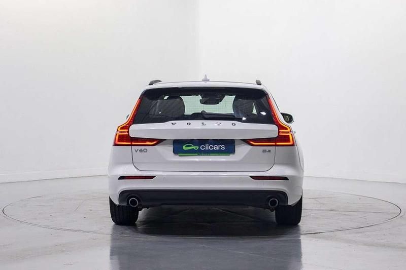 Usado Volvo V60 Momentum 197 CV (144 kW) 2021 Gris Familiar