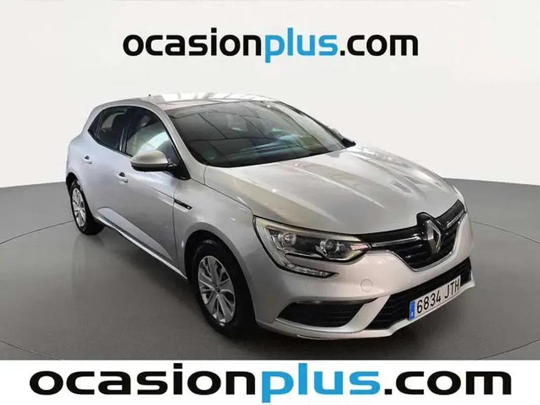 Usado Renault Mégane Life 101 CV (74 kW) 2016 Gris Utilitario