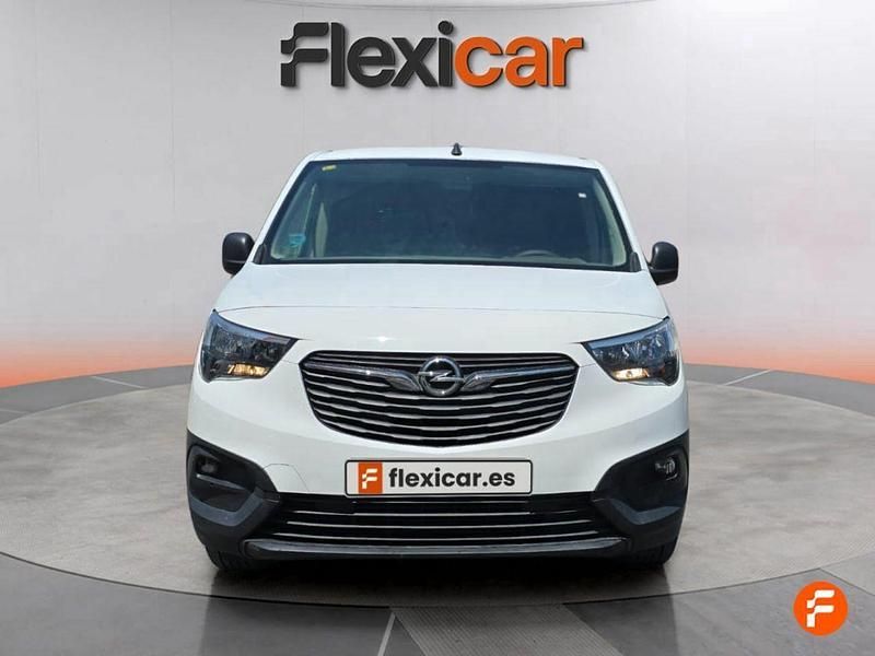 Usado Opel Combo Selective 100 CV (73 kW) 2019 Blanco Monovolumen
