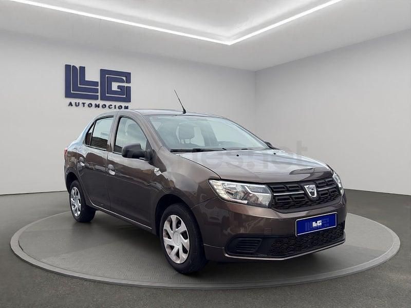 Usado Dacia Logan Essentiel 73 CV (53 kW) 2019 Marrón Berlina